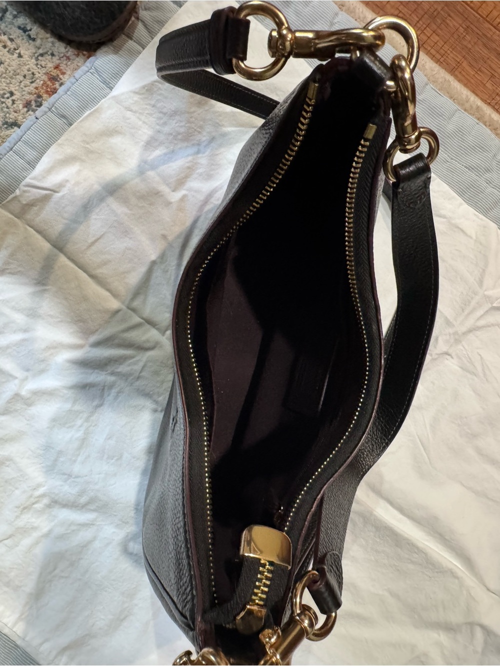 Coach Black Pebbled Leather Shoulder Bag with Gold Hardware - Picture 3 of 5